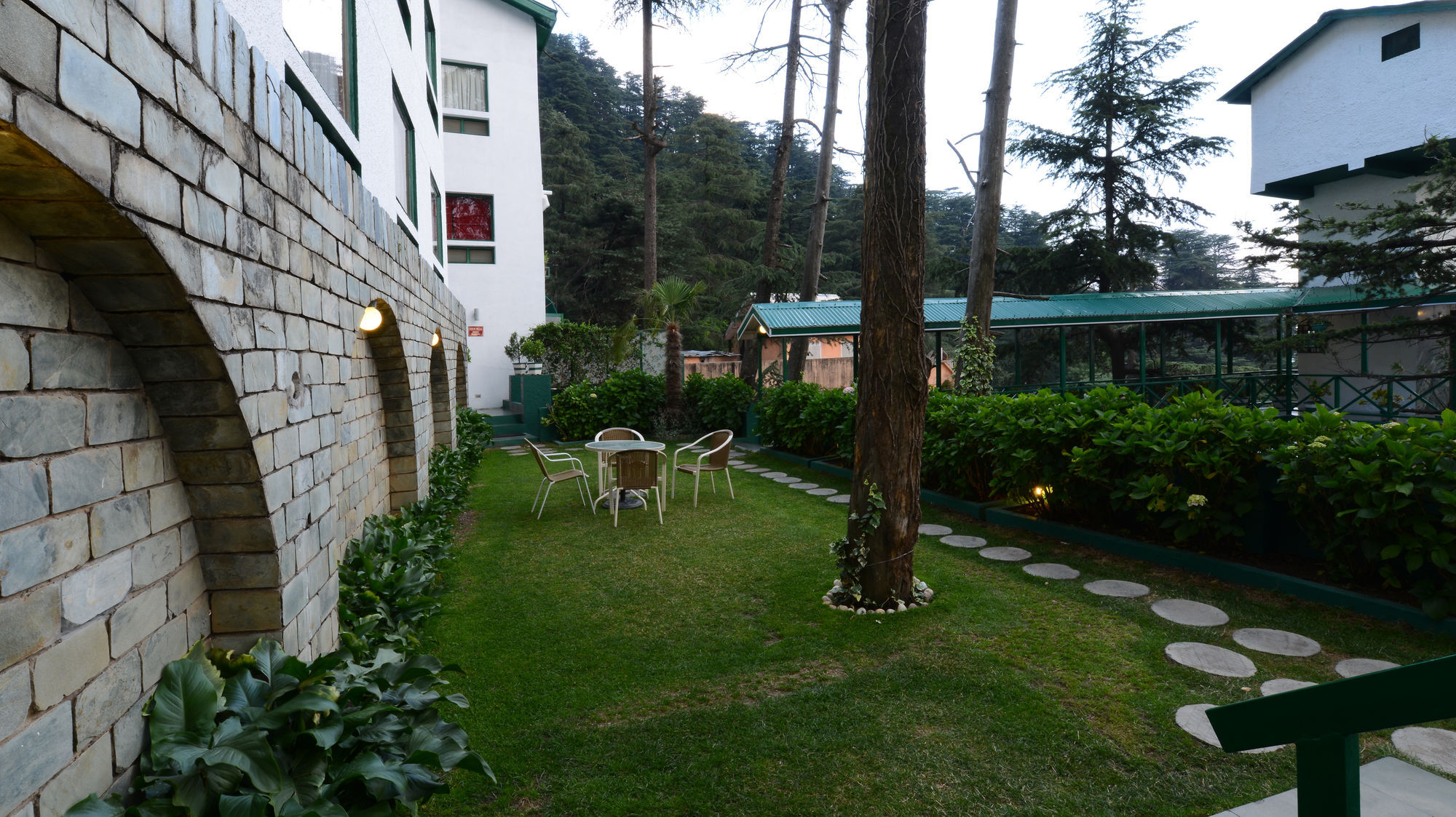 Honeymoon Inn Mussoorie Exterior foto