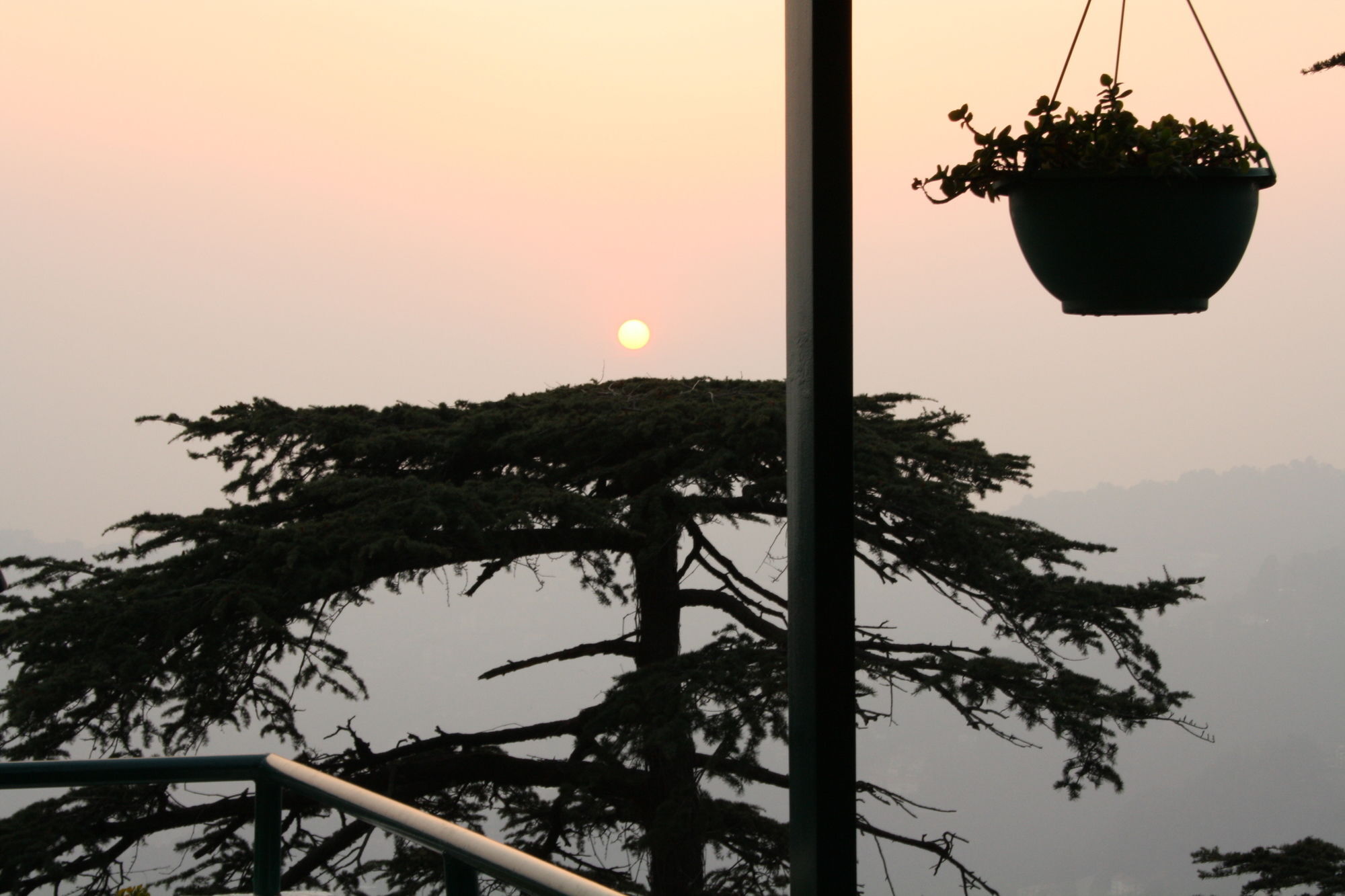 Honeymoon Inn Mussoorie Exterior foto